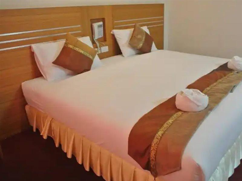 Chaikana Thani Hotel Phatthalung Bagian luar foto