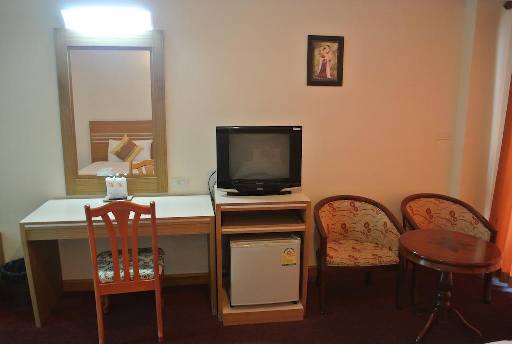 Chaikana Thani Hotel Phatthalung Bagian luar foto