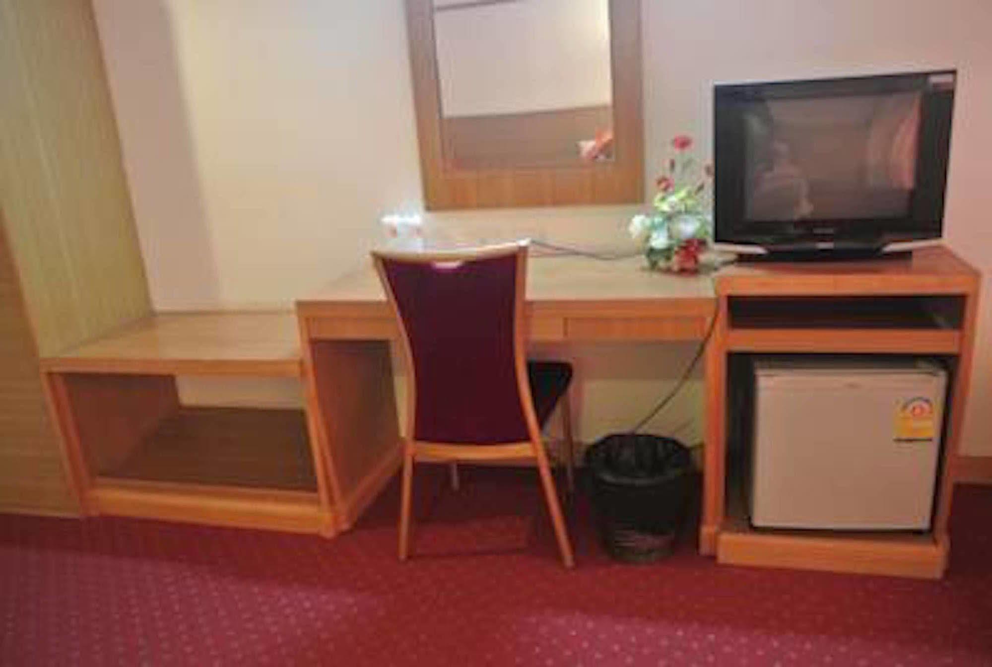 Chaikana Thani Hotel Phatthalung Bagian luar foto