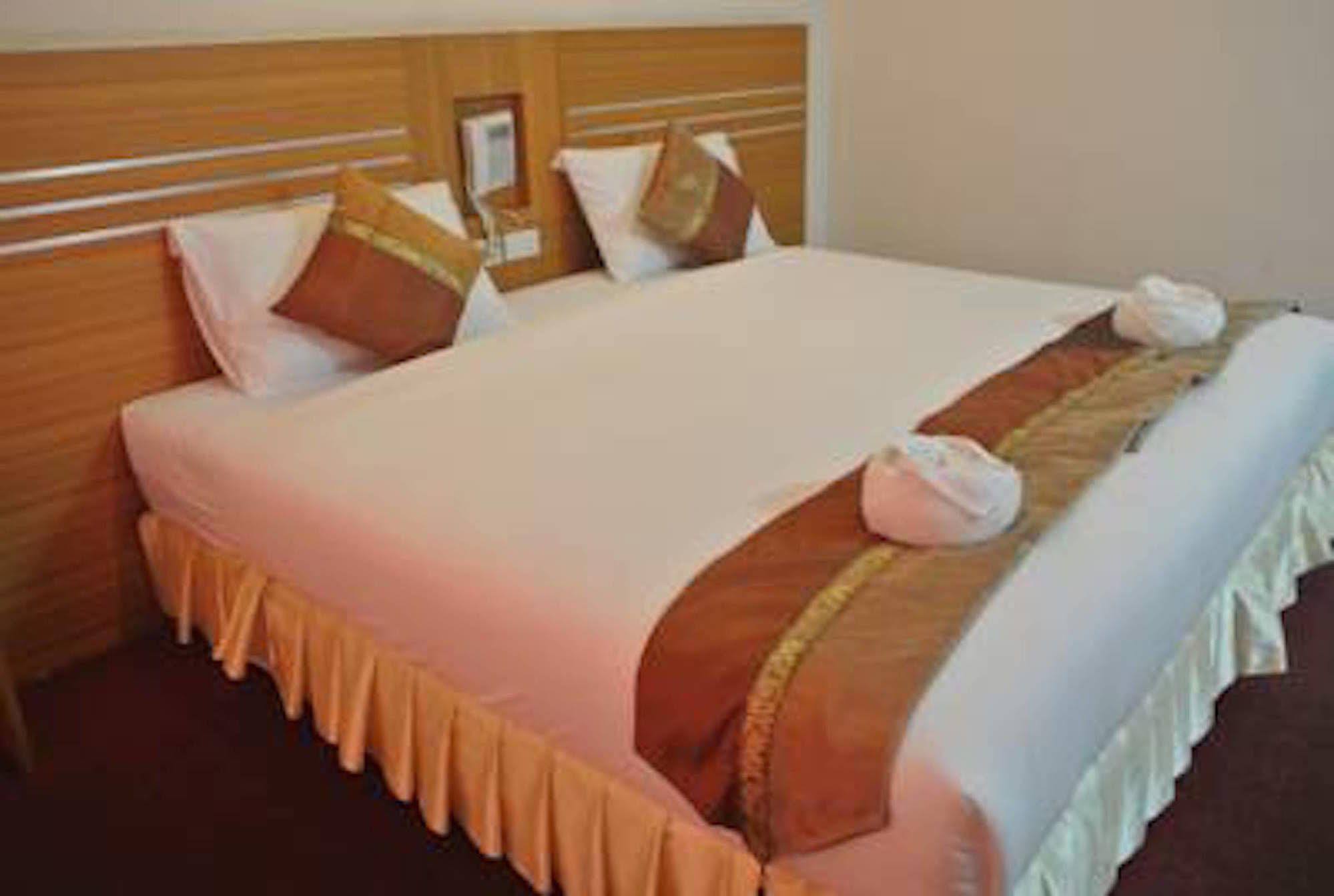 Chaikana Thani Hotel Phatthalung Bagian luar foto