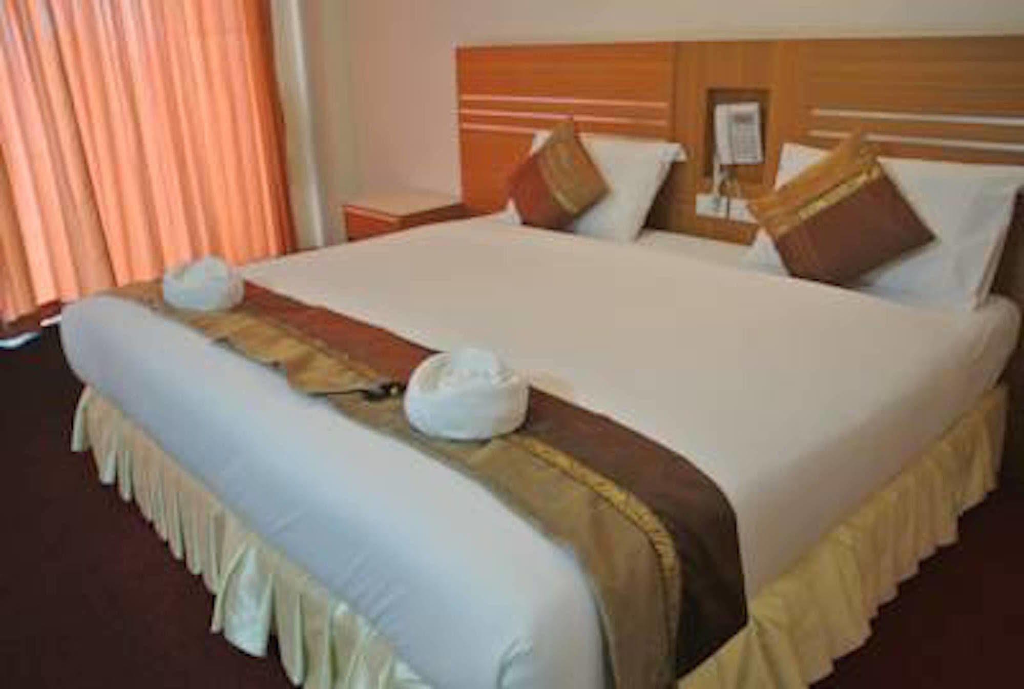 Chaikana Thani Hotel Phatthalung Bagian luar foto