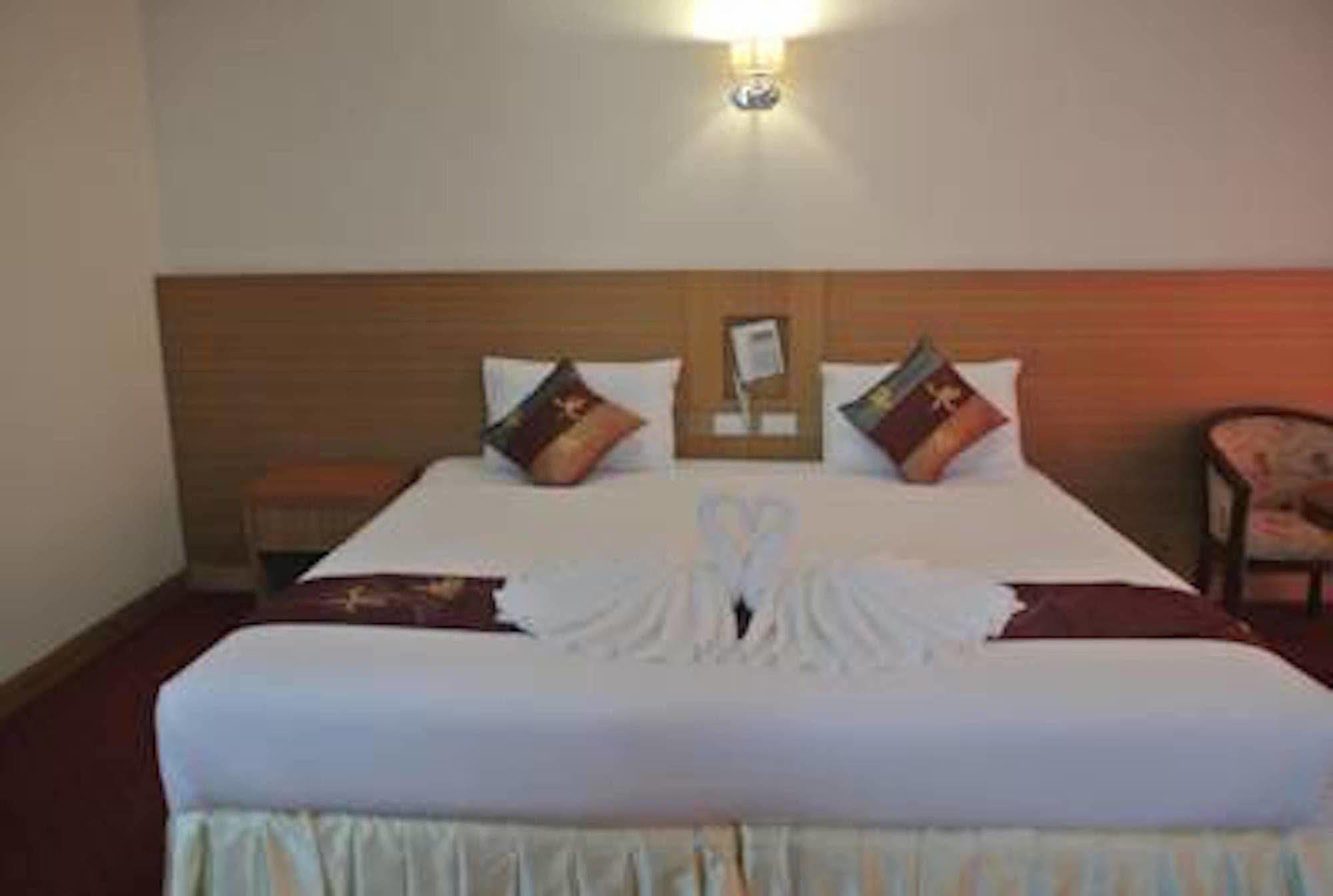 Chaikana Thani Hotel Phatthalung Bagian luar foto