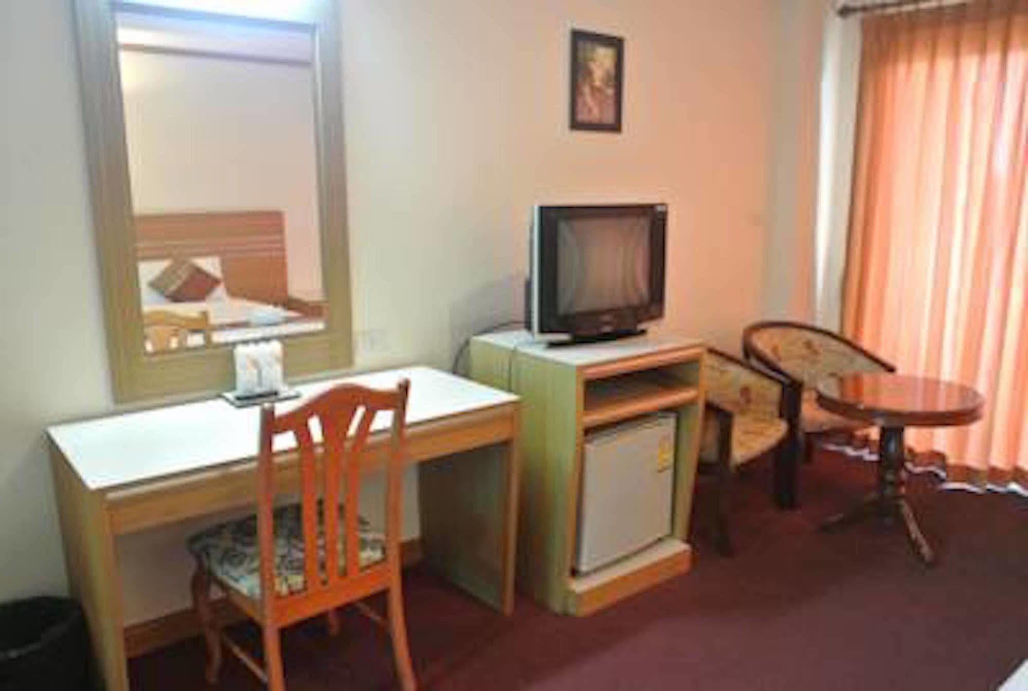 Chaikana Thani Hotel Phatthalung Bagian luar foto