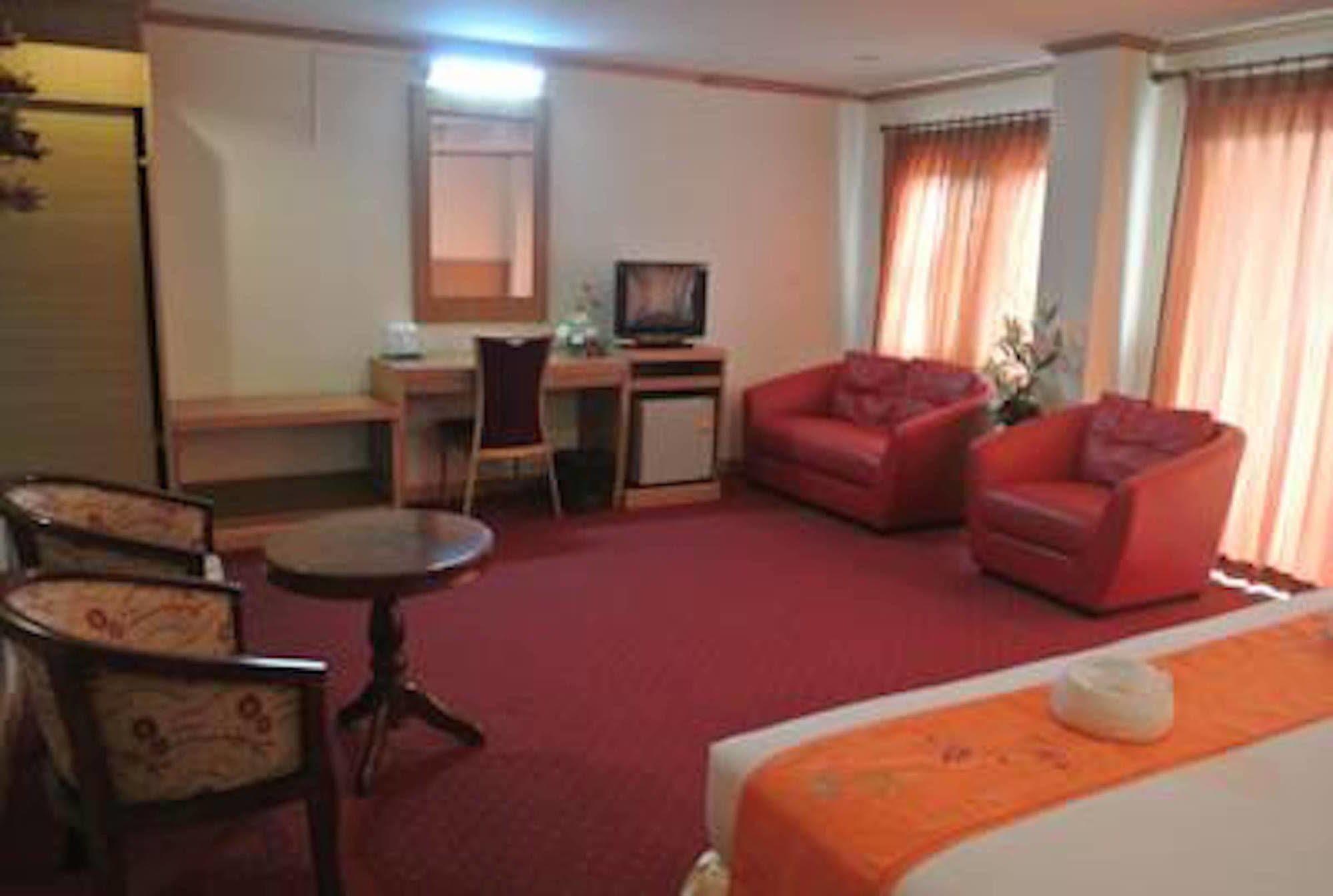 Chaikana Thani Hotel Phatthalung Bagian luar foto